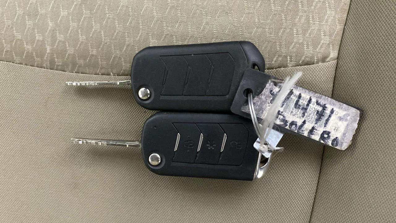 Key fobs of a Mahindra Bolero Neo