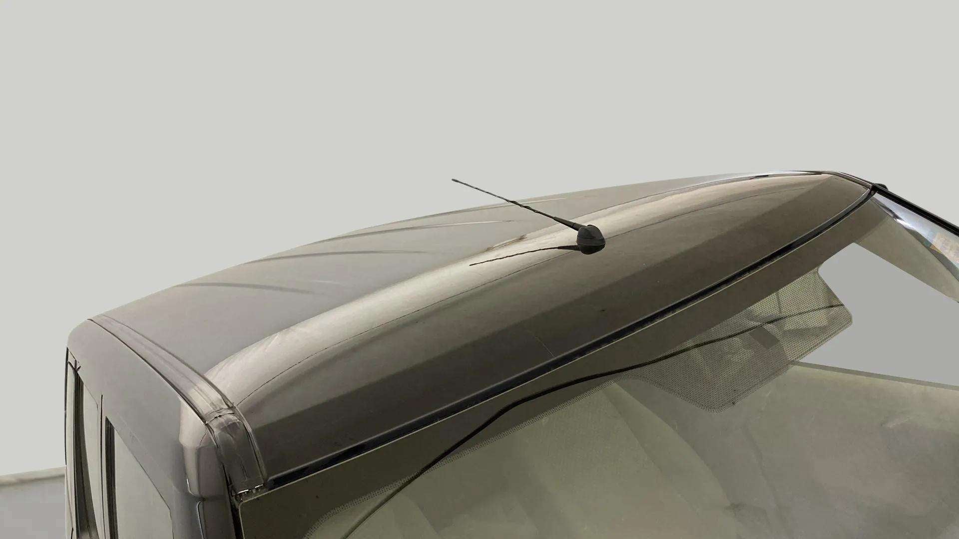 Roof antenna close-up of a Mahindra Bolero Neo