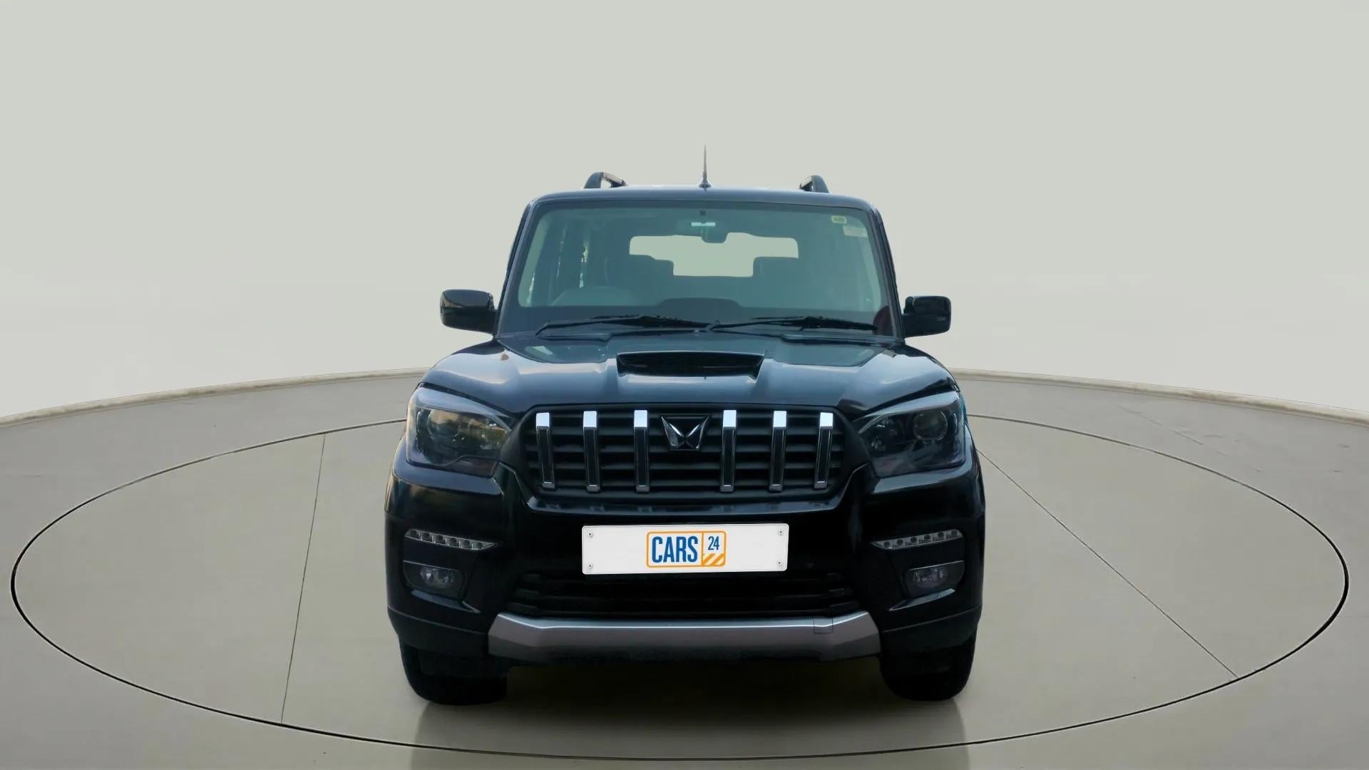 Front view of a Mahindra Scorpio Classic