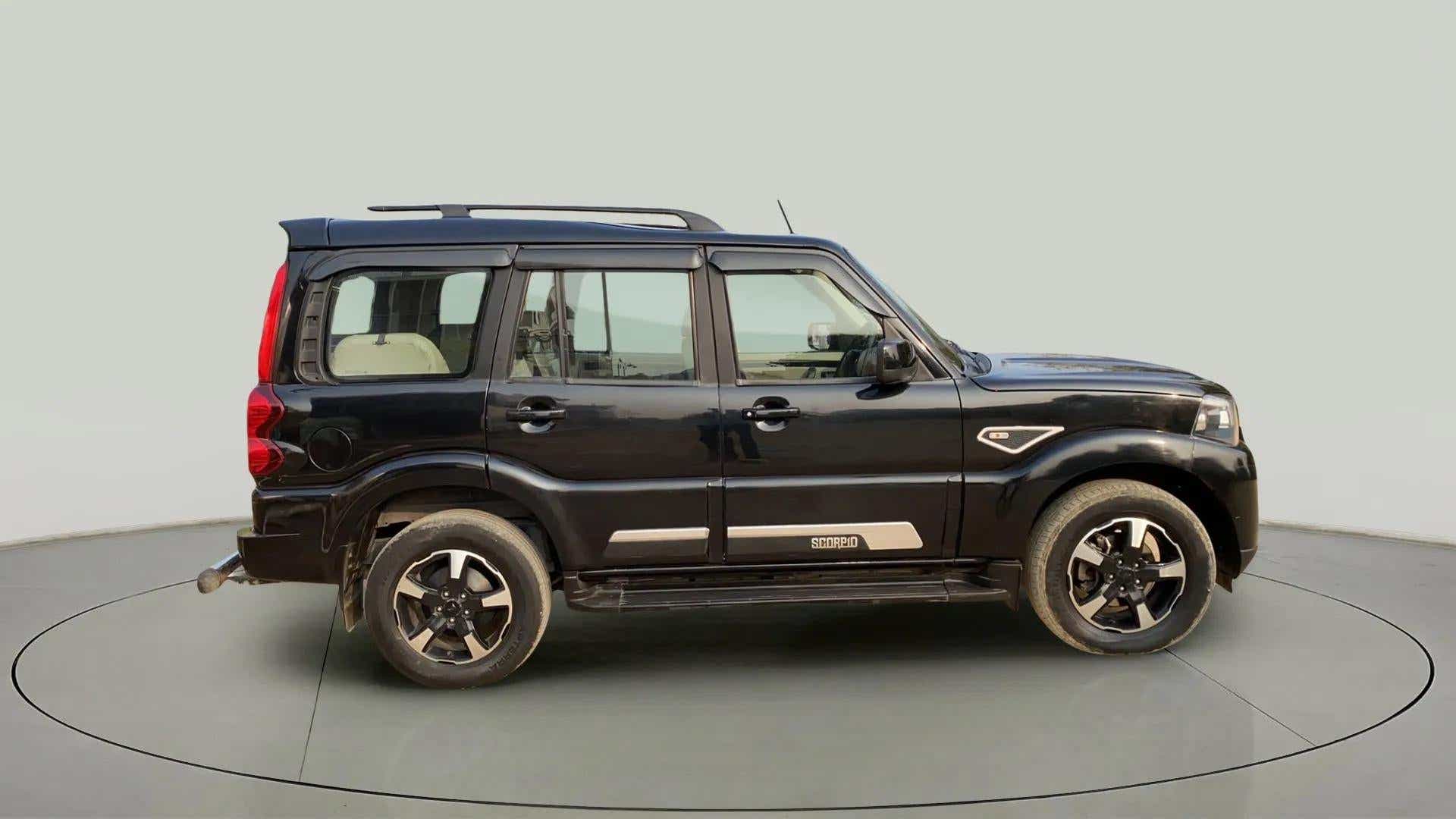 Side view of a Mahindra Scorpio Classic