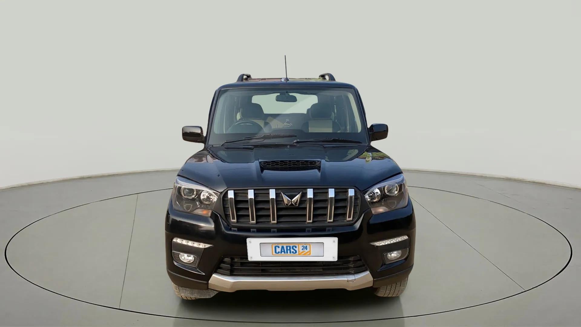 Front view of a Mahindra Scorpio Classic