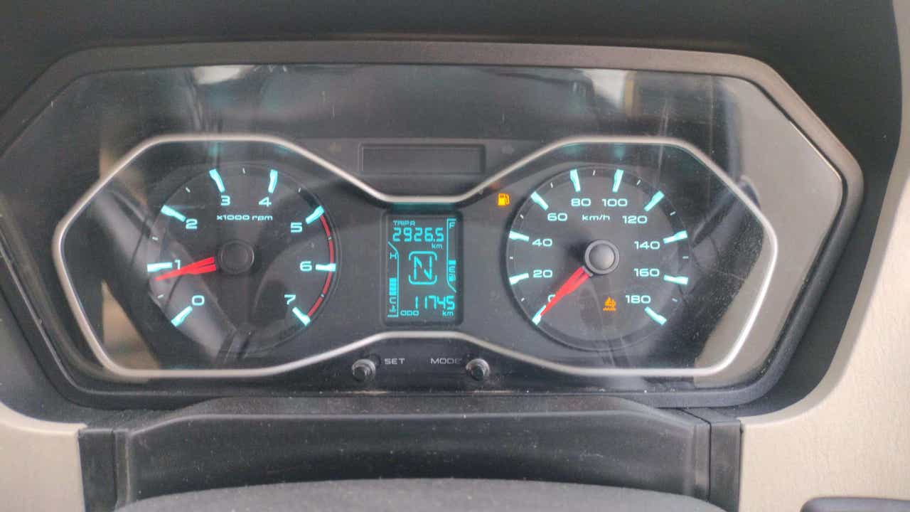 Instrument cluster of a Mahindra Scorpio Classic