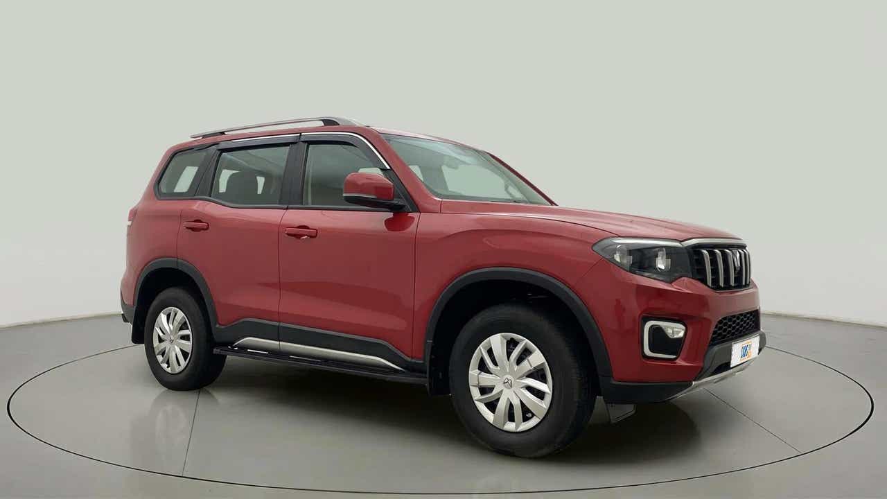 Front three-quarter view of a Mahindra Scorpio-N