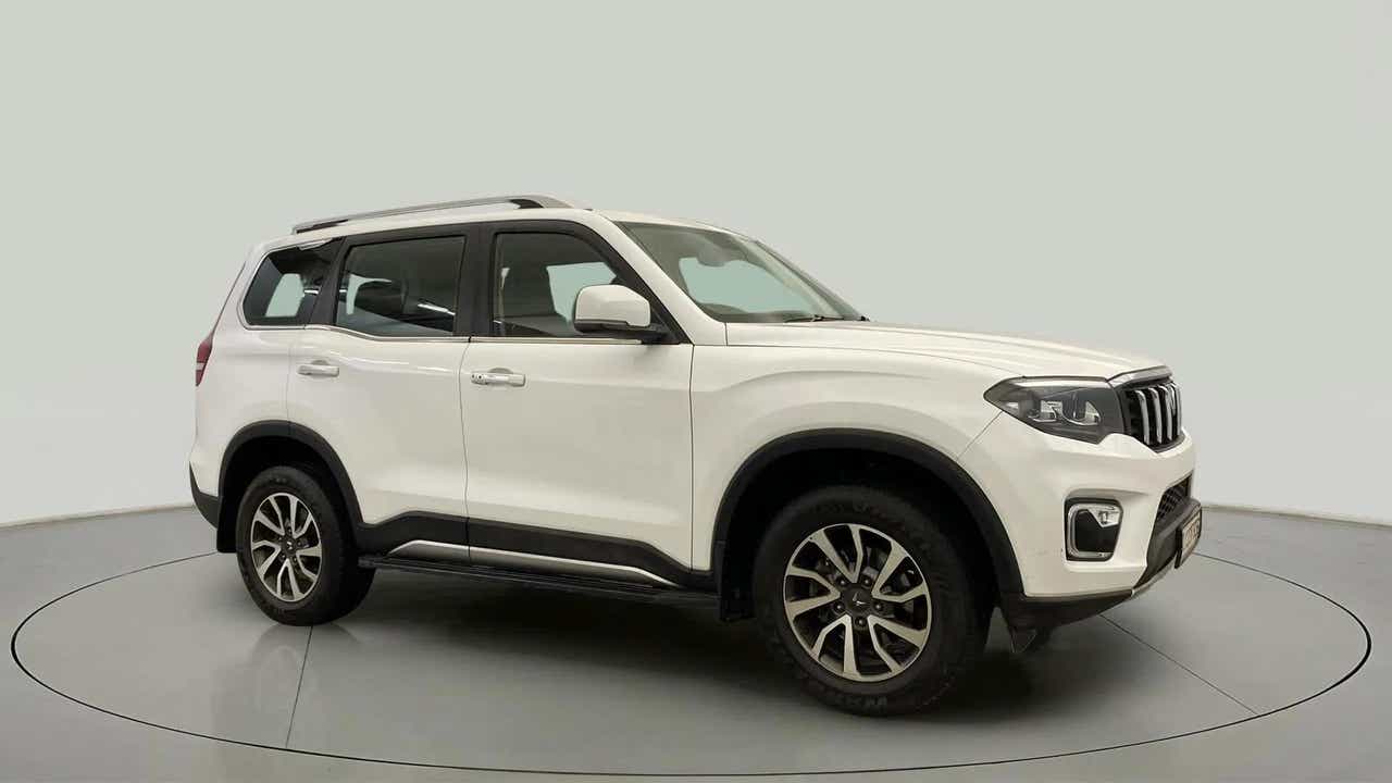 Front side view of a Everest White Mahindra Scorpio-N