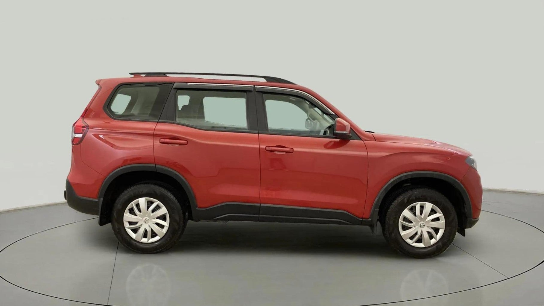 Side profile of a Mahindra Scorpio-N