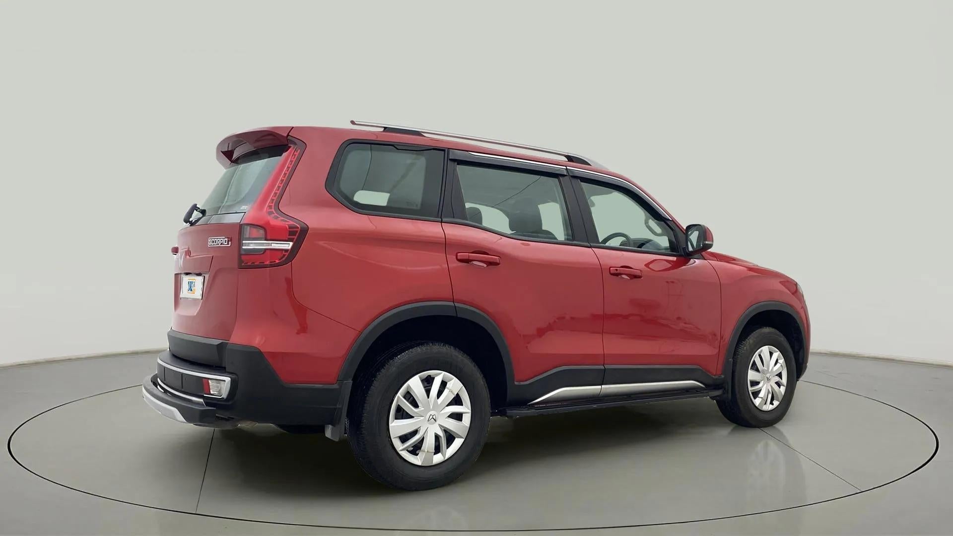 Rear three-quarter view of a Mahindra Scorpio-N