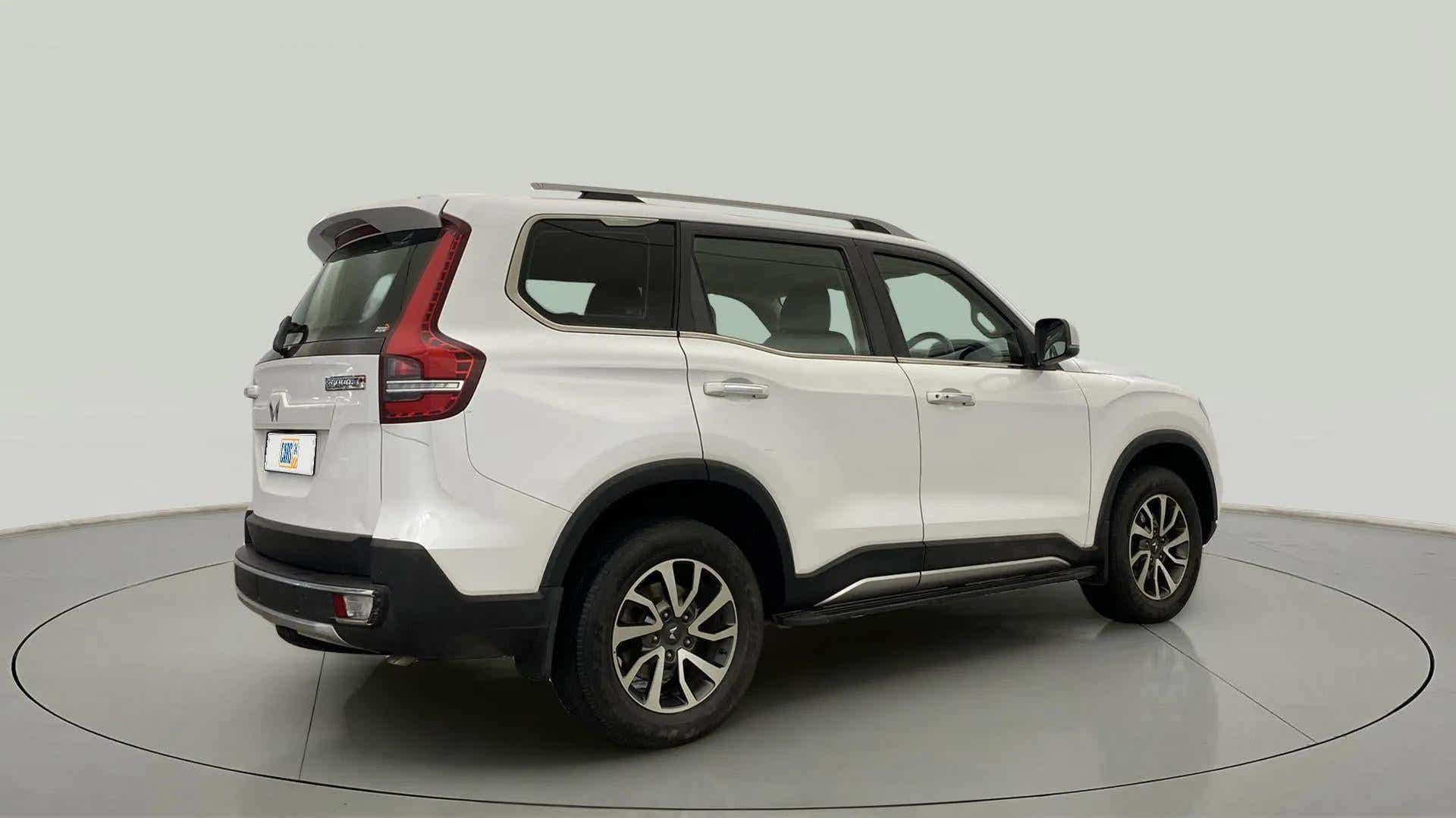 Rear three-quarter of a Everest White Mahindra Scorpio-N