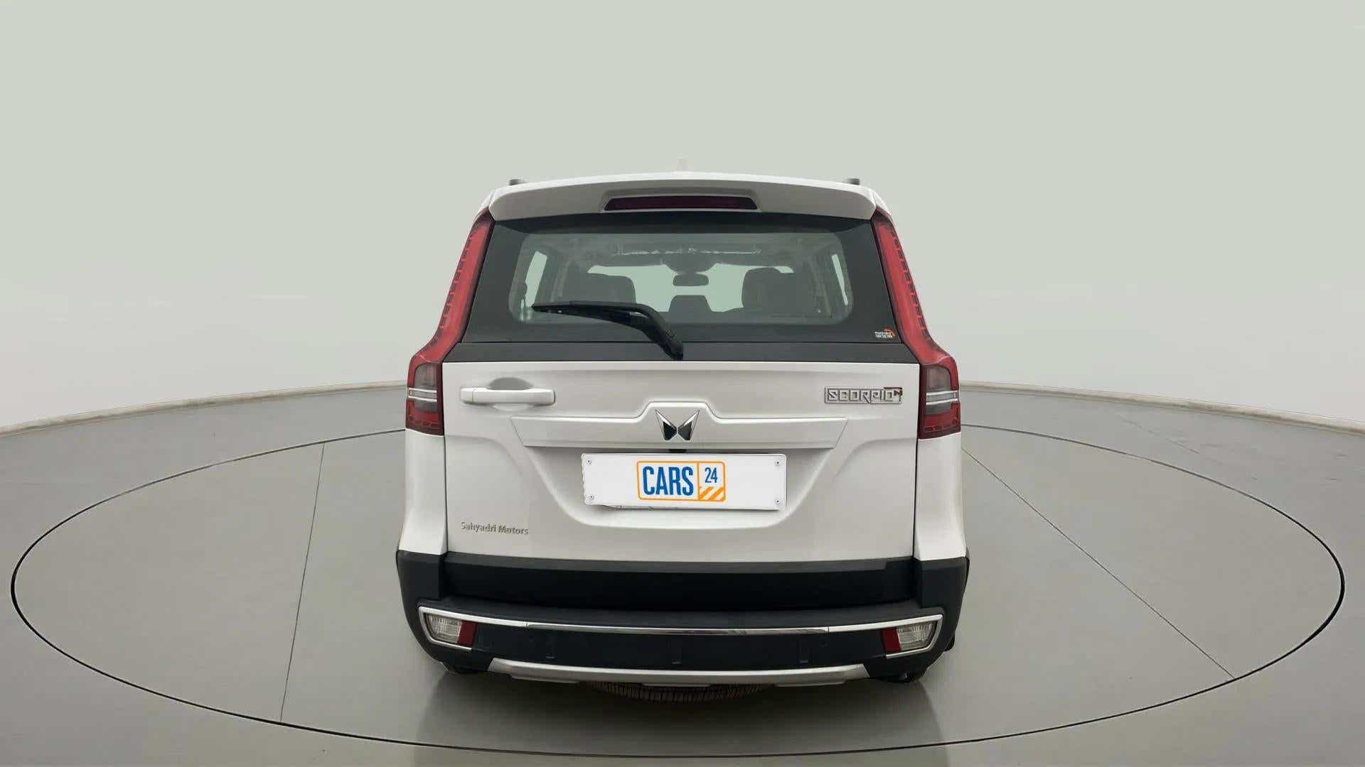 Rear view of a Everest White Mahindra Scorpio-N