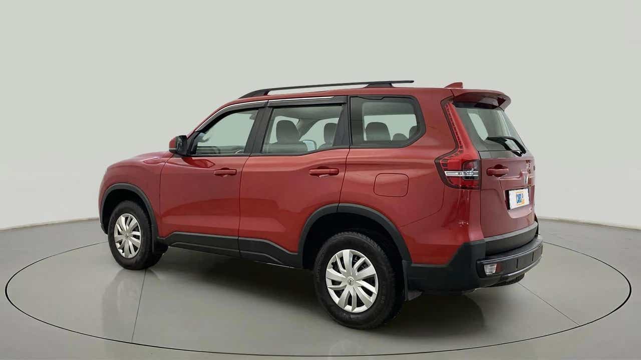 Rear three-quarter view of a Mahindra Scorpio-N