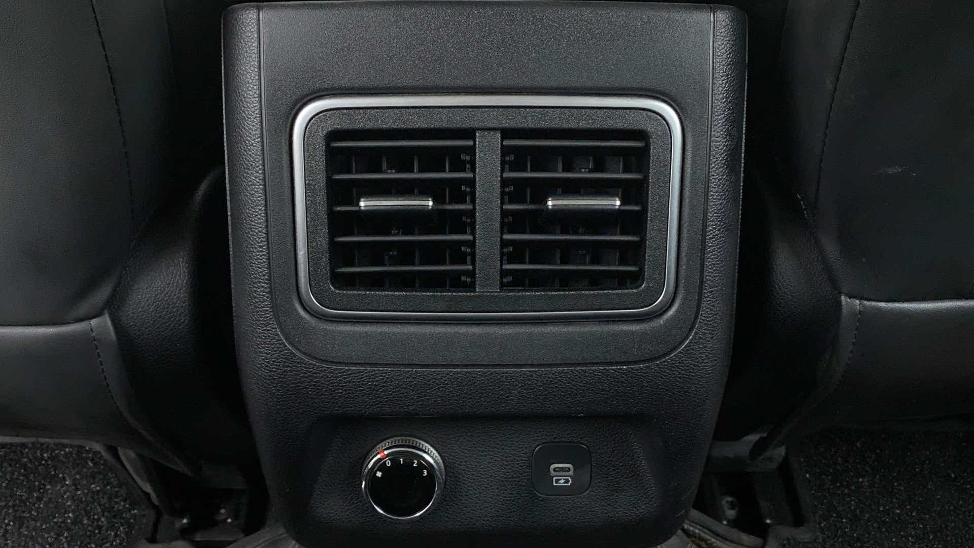 Rear air conditioning vent of a Mahindra Scorpio-N