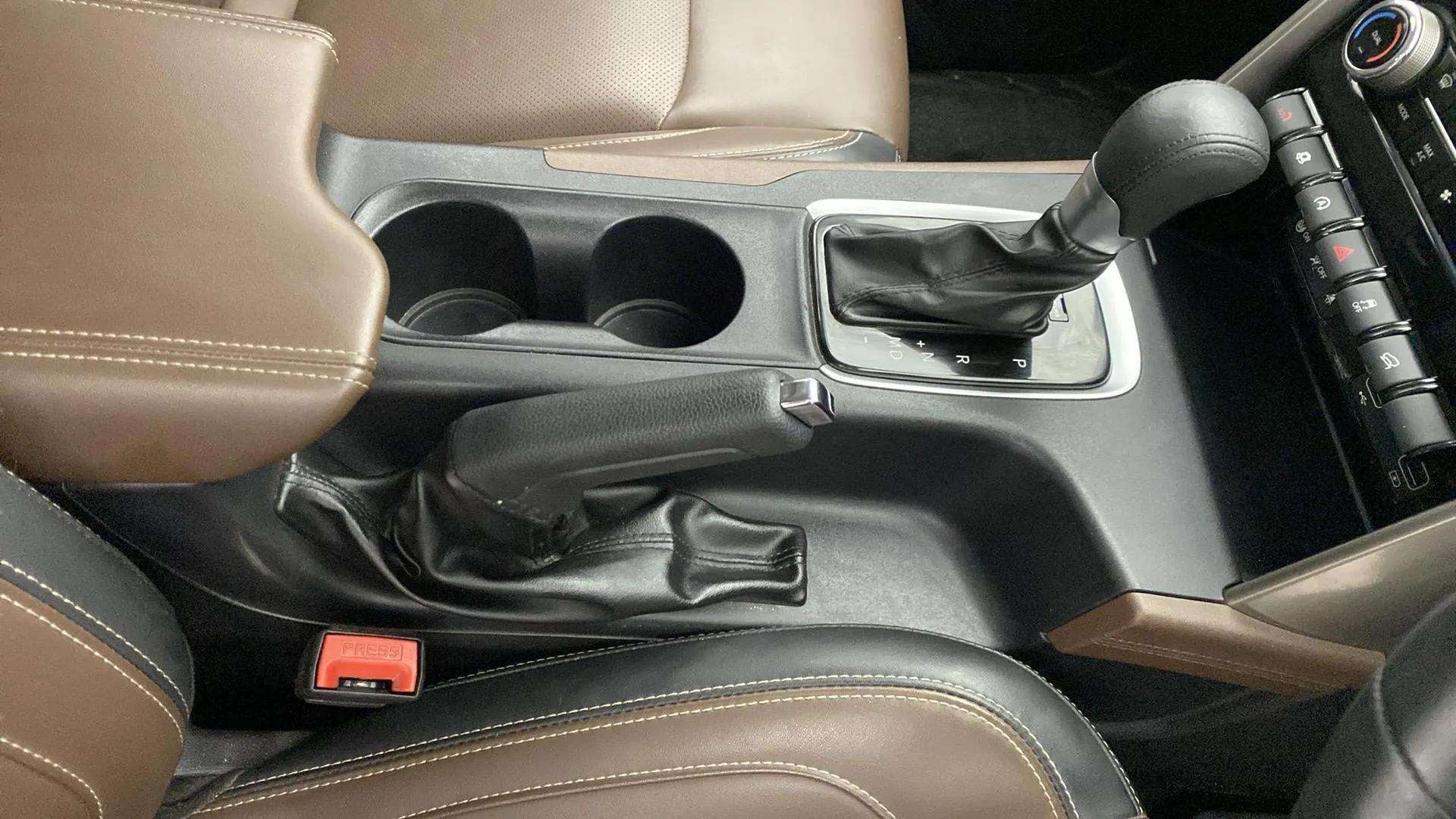 Center console and gear lever of a Mahindra Scorpio-N