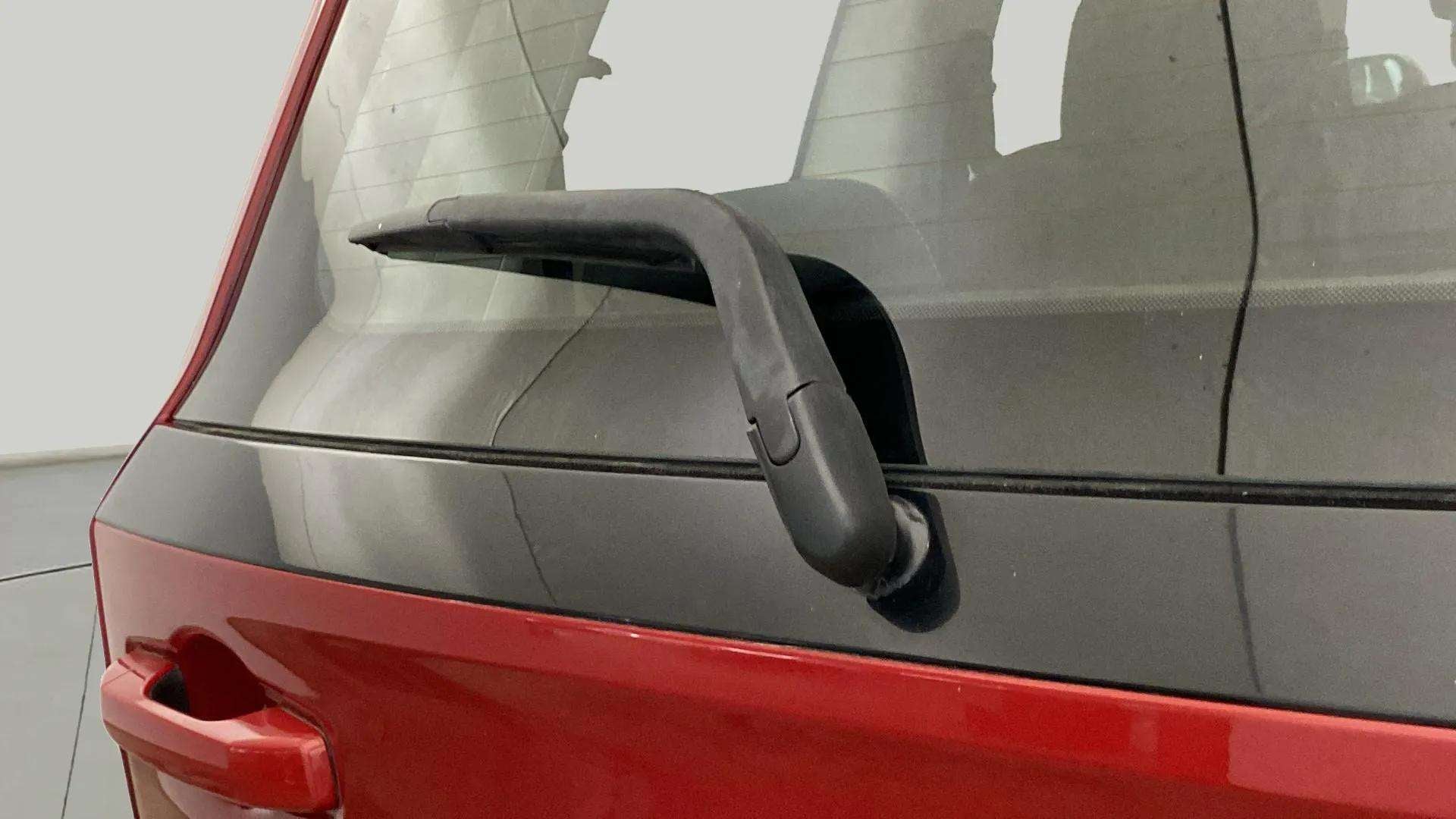 Rear windshield and wiper of a Mahindra Scorpio-N