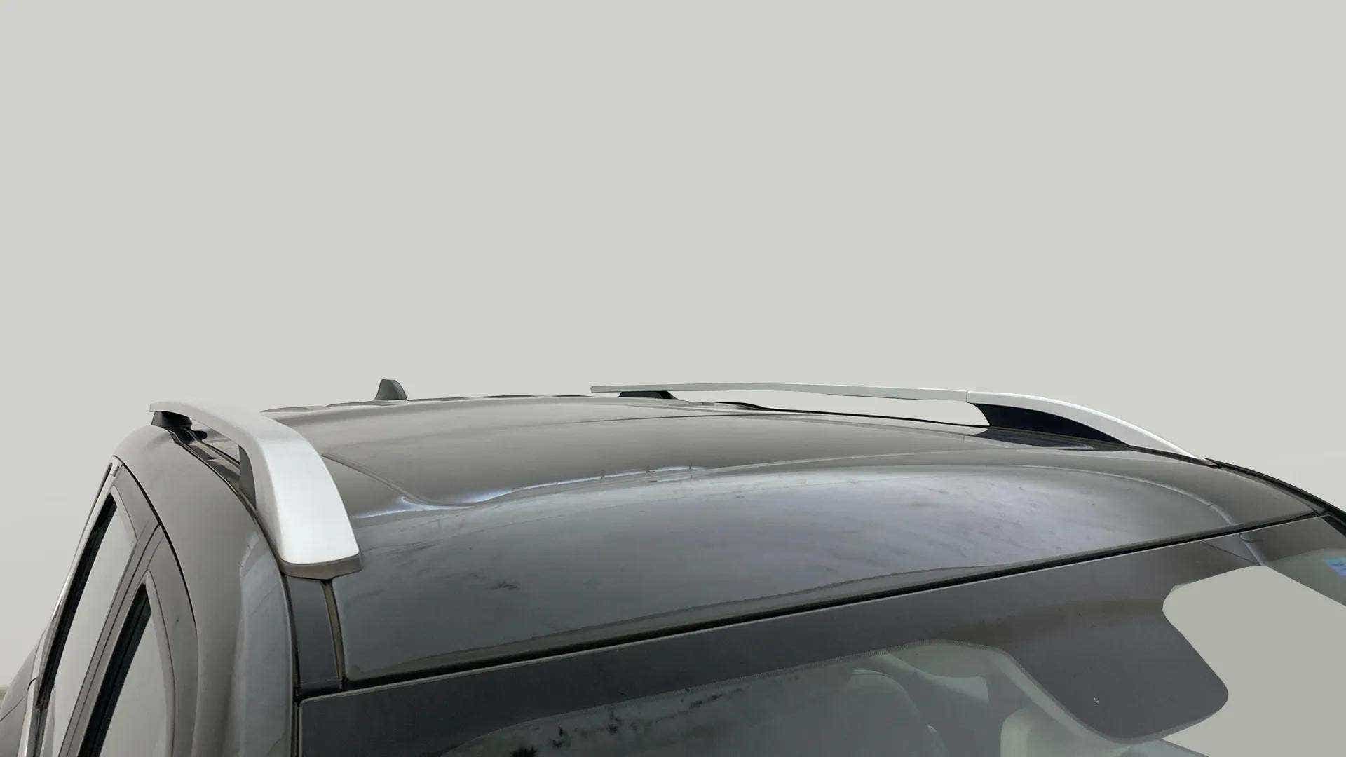 Roof rail close-up of a Mahindra Scorpio-N