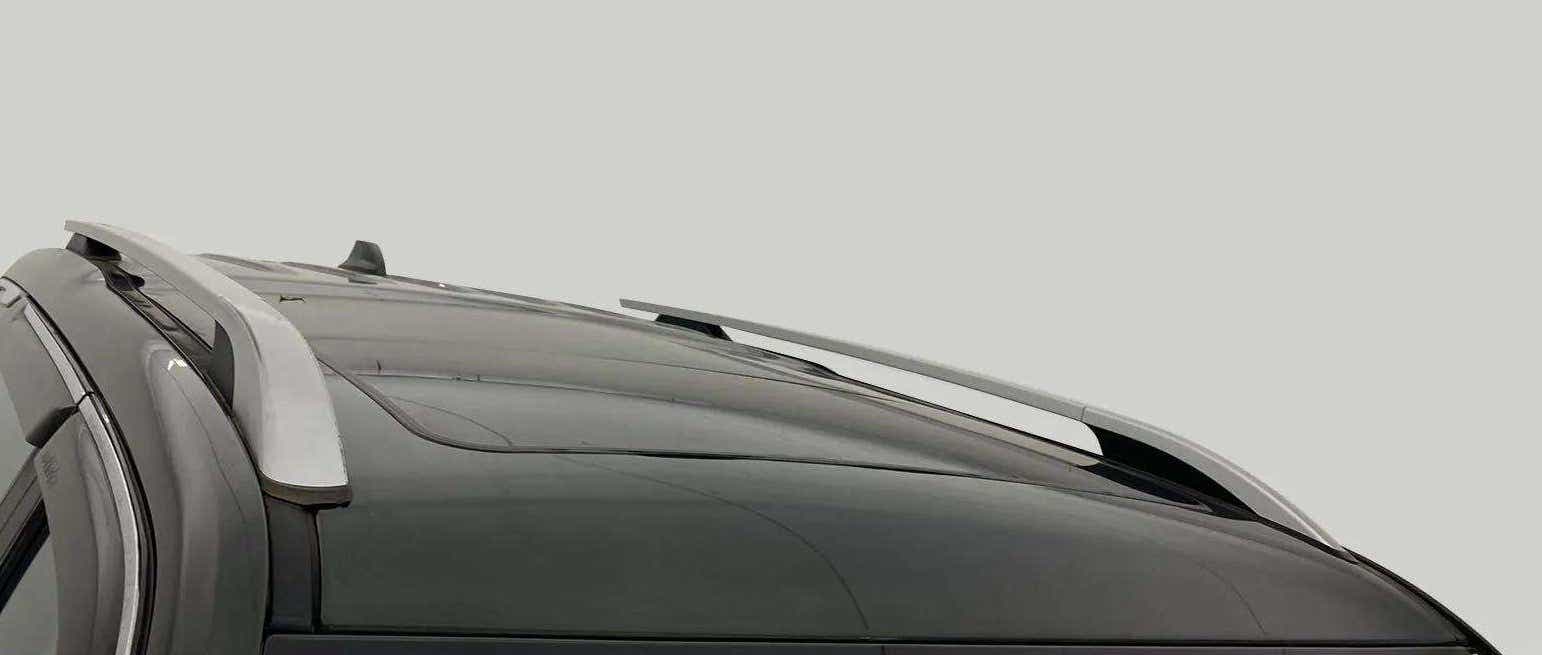 Roof rail close-up of a Mahindra Scorpio-N