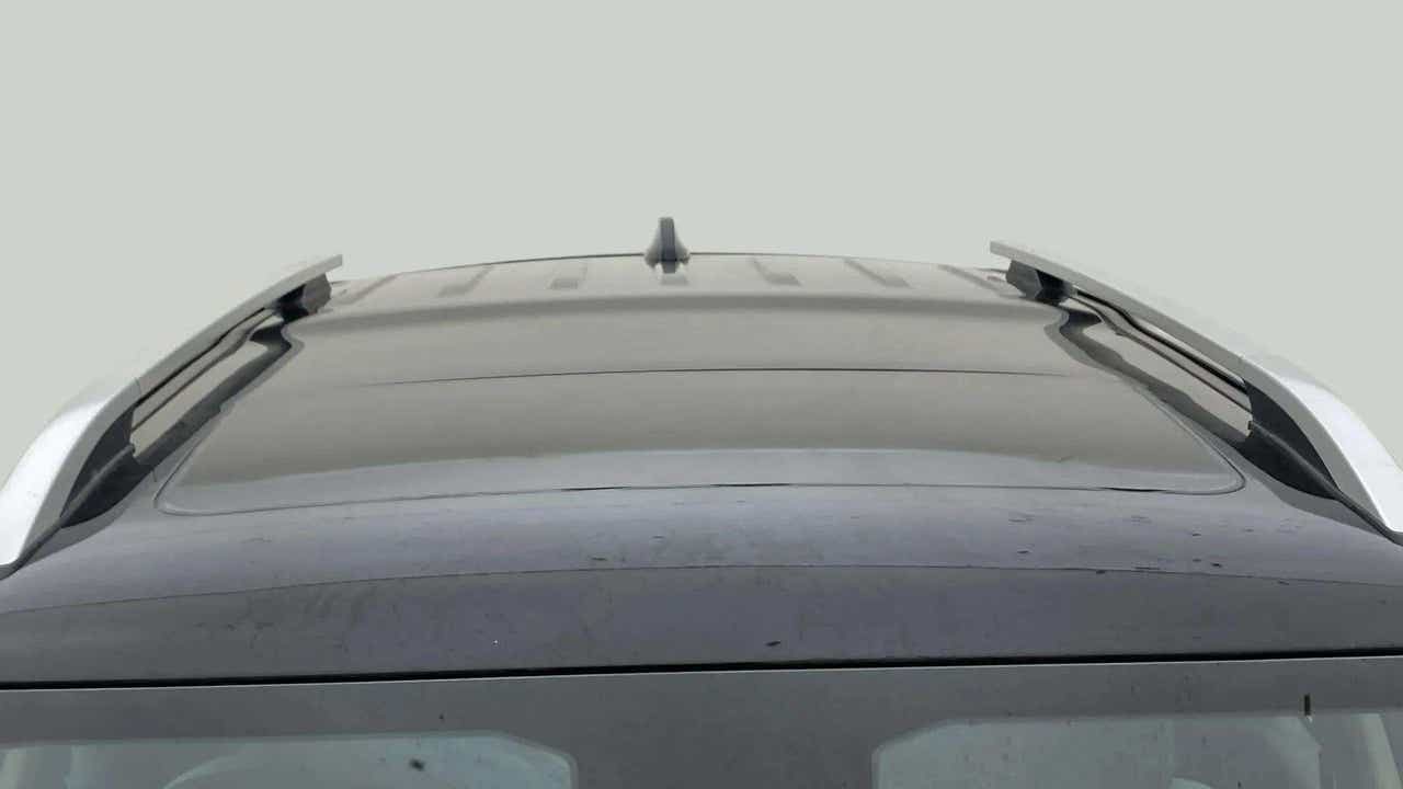 Sunroof and roof rails of a Mahindra Scorpio-N