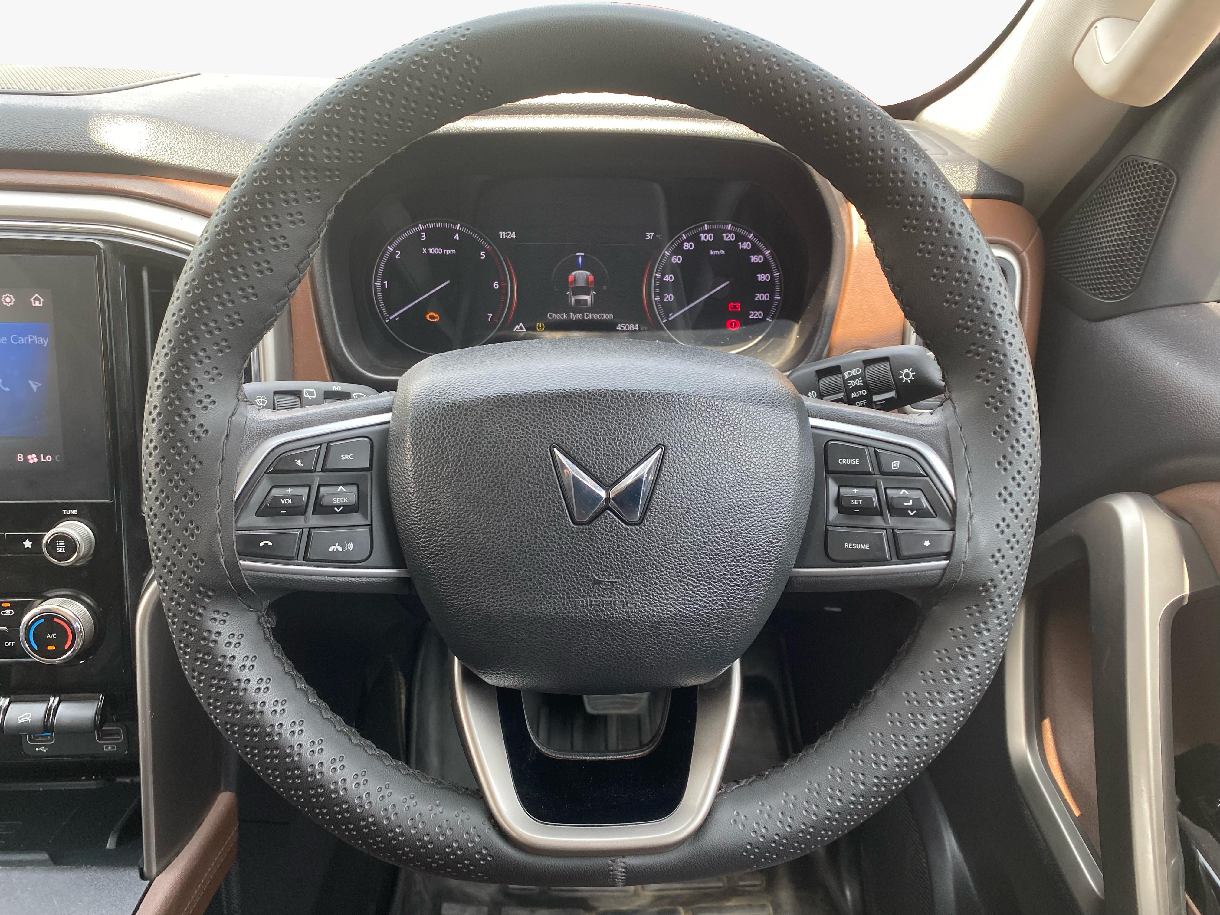 Steering wheel and dashboard of a Mahindra Scorpio-N