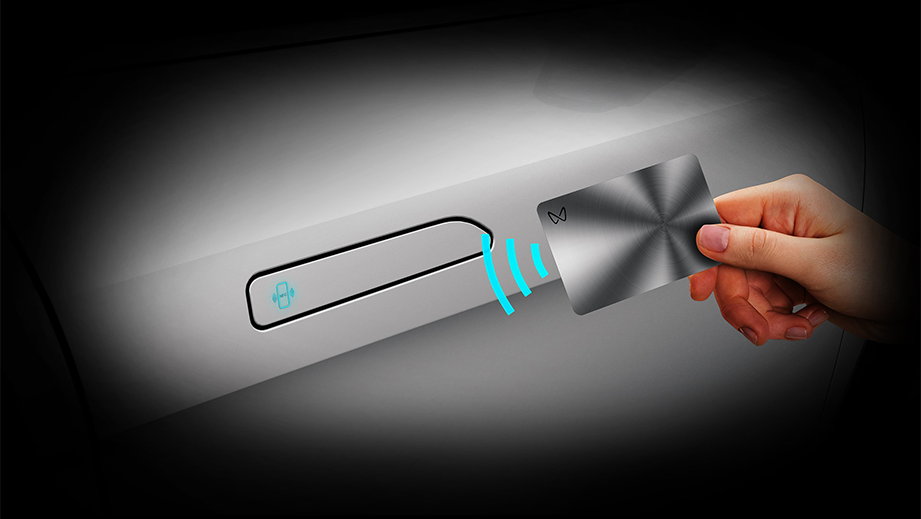 Key card unlock on Mahindra XEV 9S door handle