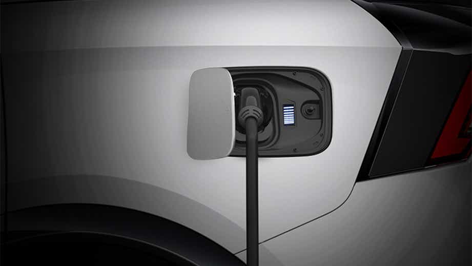 Charging port view of a Mahindra XEV 9S