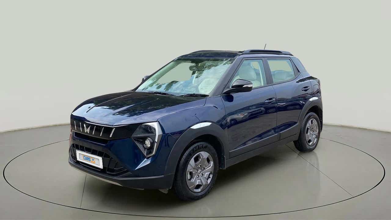 Front three-quarter view of a Mahindra XUV 3XO