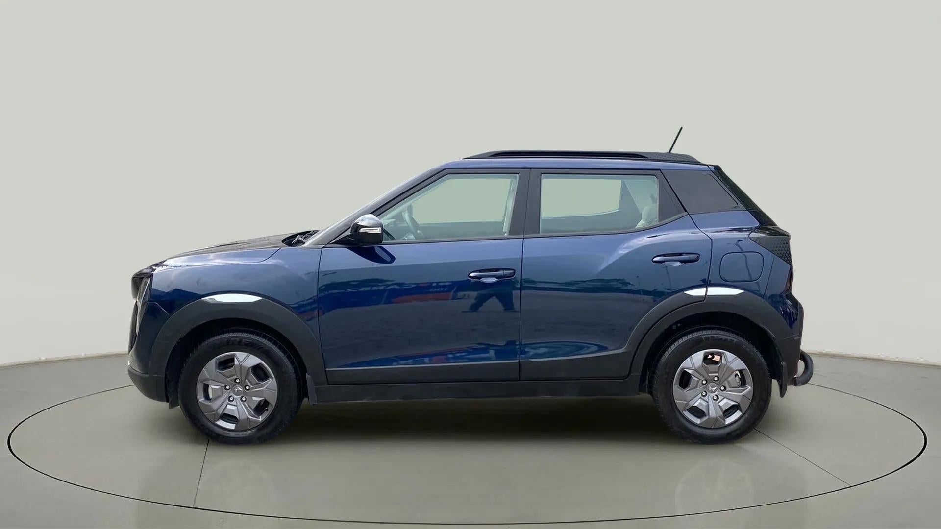 Side profile of a Mahindra XUV 3XO