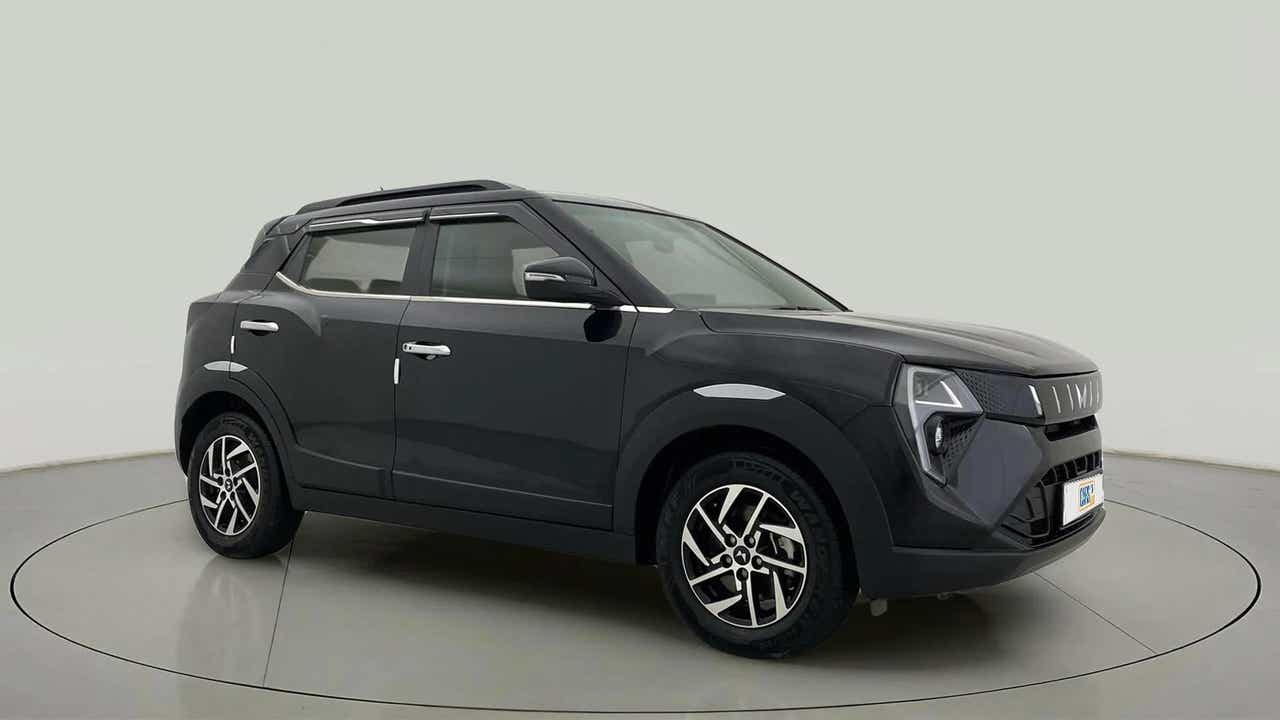 Front side view of a Mahindra XUV 3XO