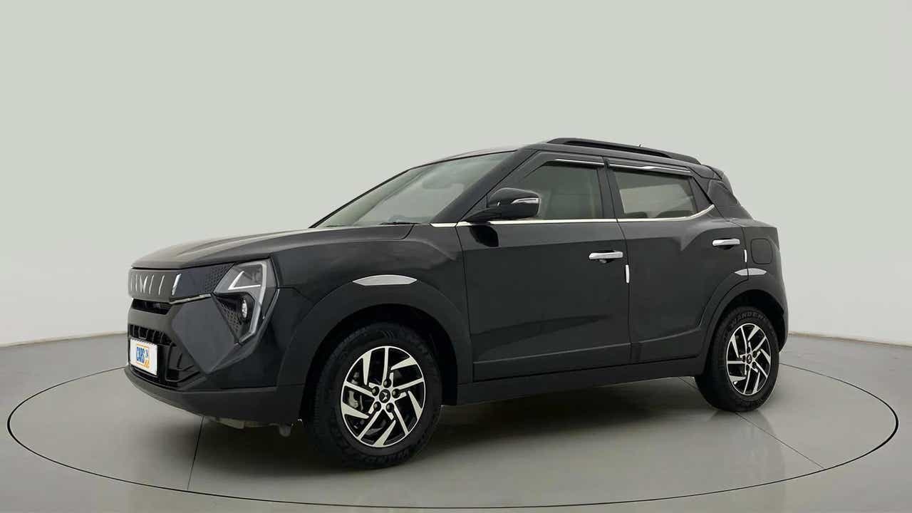 Front three-quarter view of a Mahindra XUV 3XO