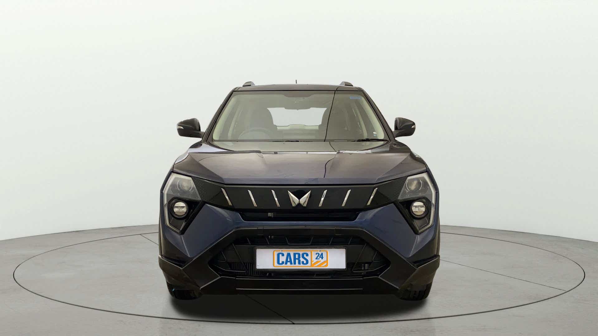 Front view of a Mahindra XUV 3XO