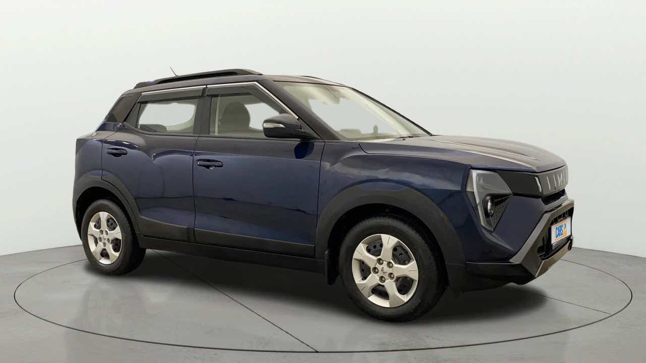 Front three-quarter view of a Mahindra XUV 3XO