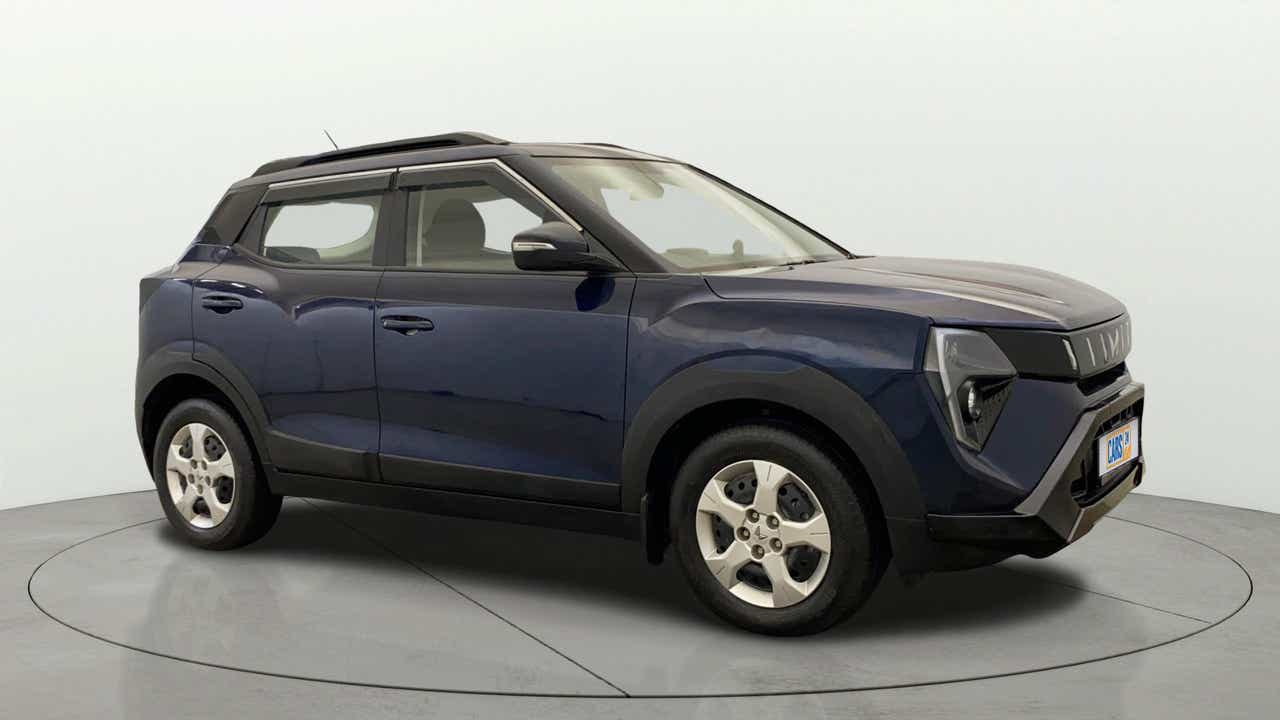 Front three-quarter view of a Mahindra XUV 3XO