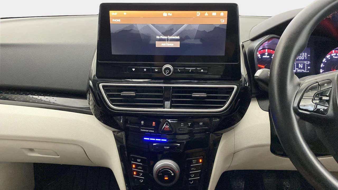 Dashboard and infotainment system of a Mahindra XUV 3XO