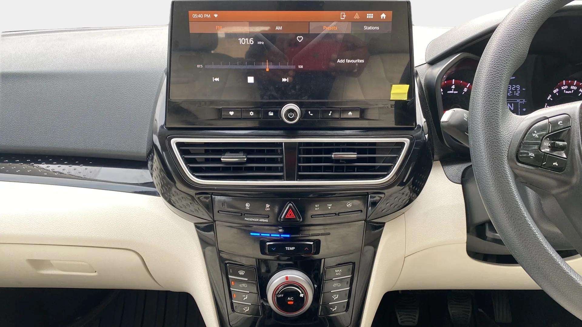 Dashboard and infotainment system of a Mahindra XUV 3XO