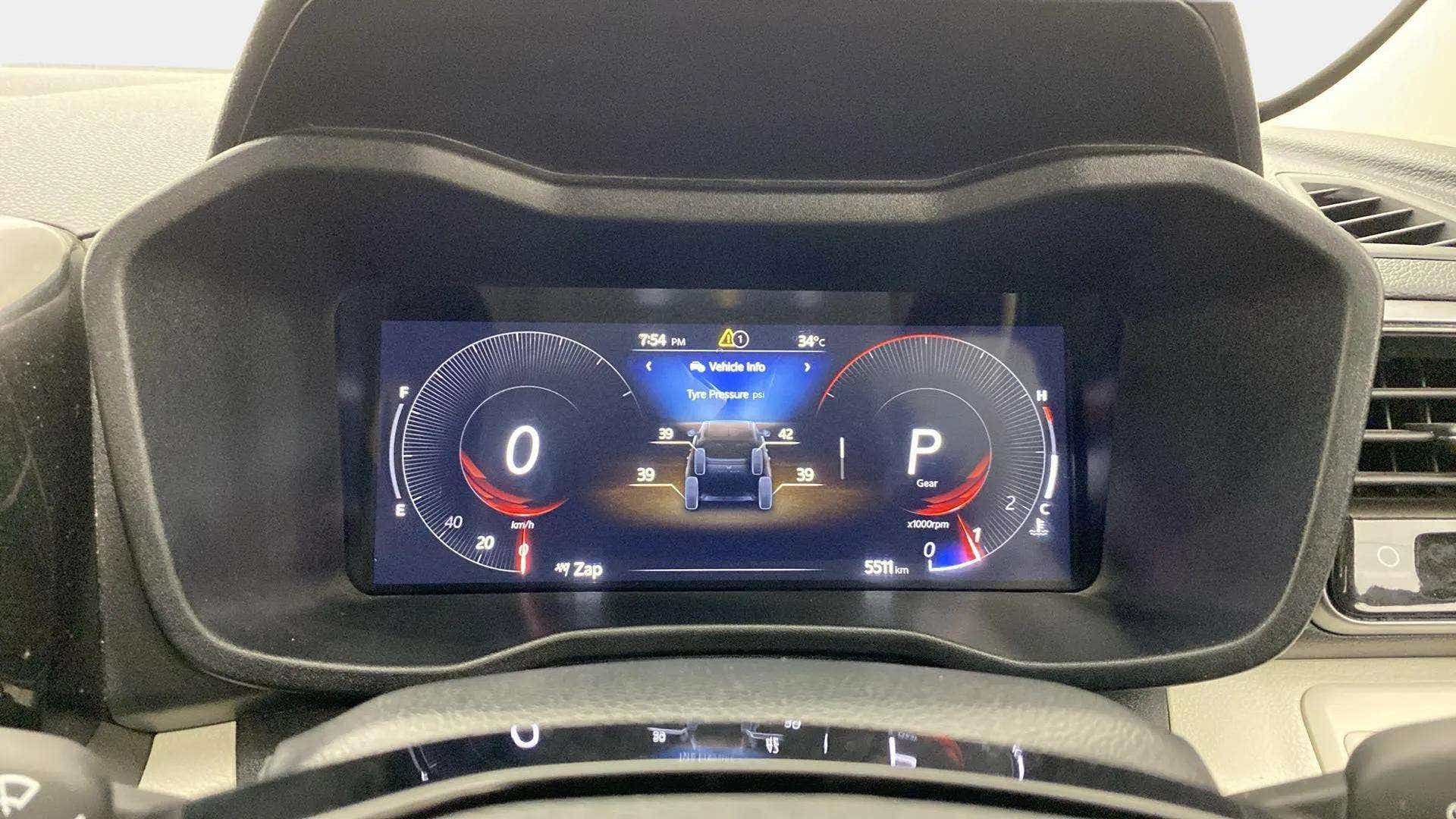 Close-up of the instrument cluster of a Mahindra XUV 3XO