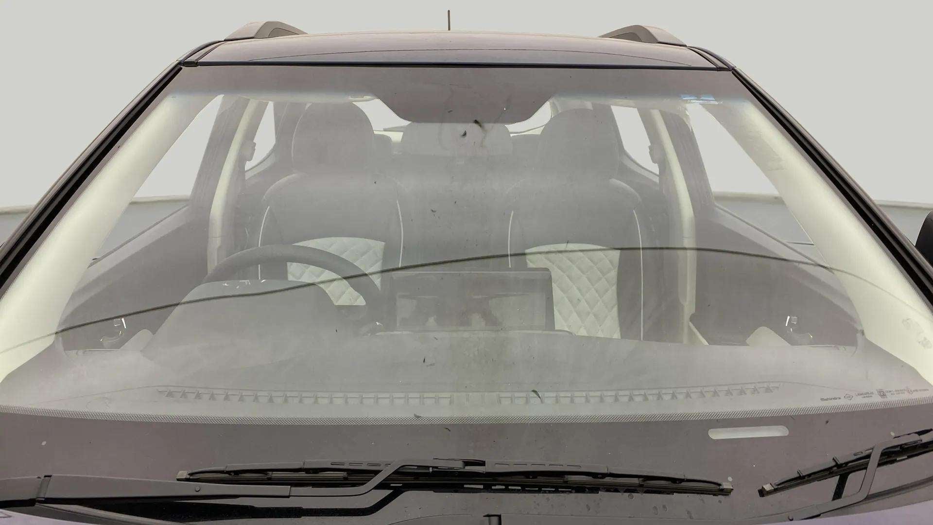 Dashboard and front seats view of a Mahindra XUV 3XO