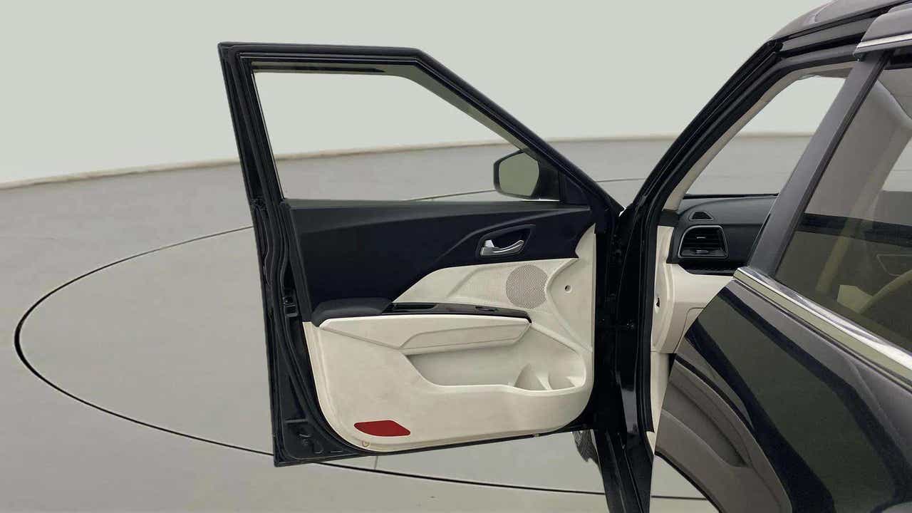 Front driver door interior of a Mahindra XUV 3XO