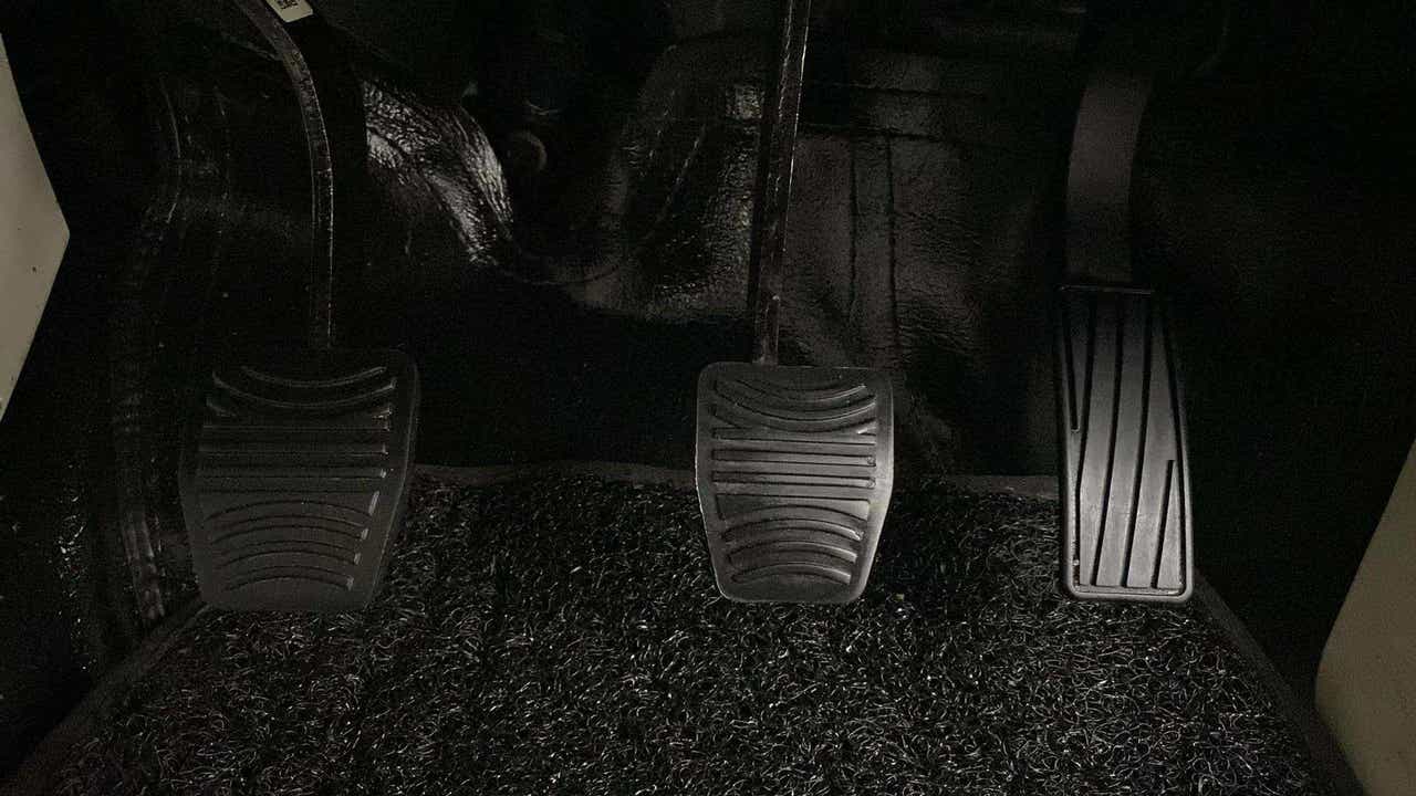 Pedals cluster of a Mahindra XUV 3XO