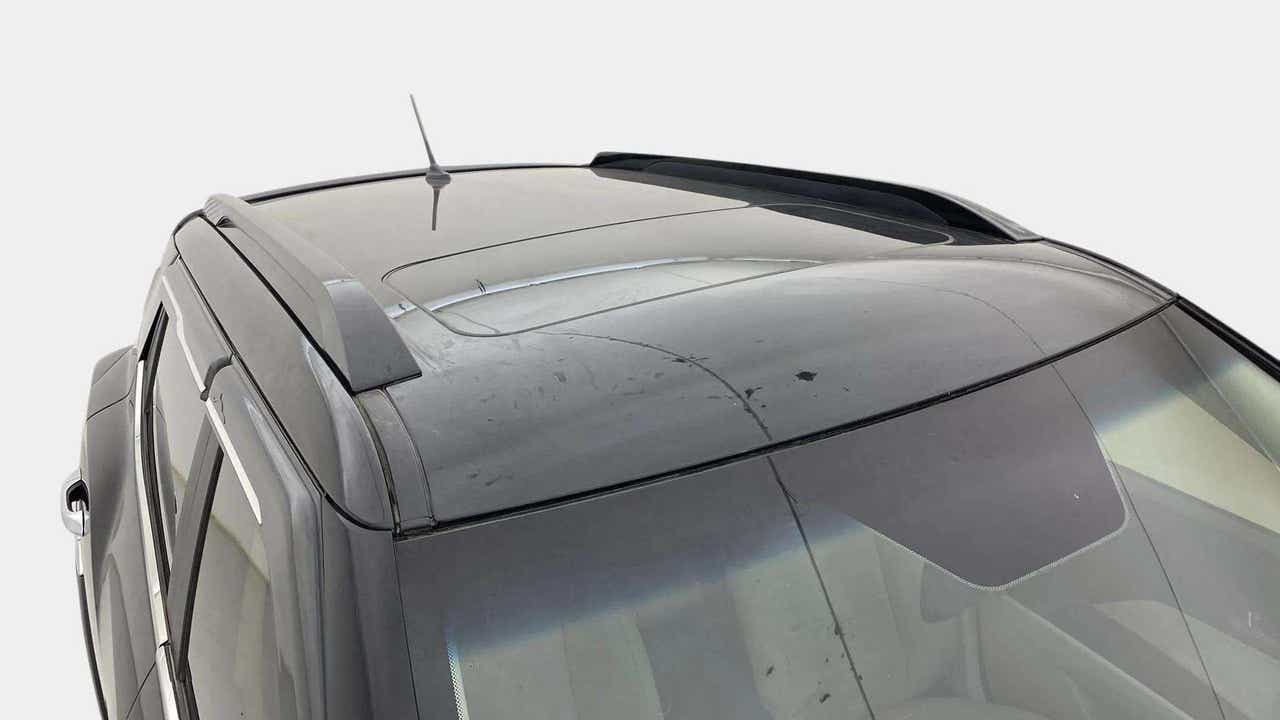 Sunroof and roof rails view of a Mahindra XUV 3XO