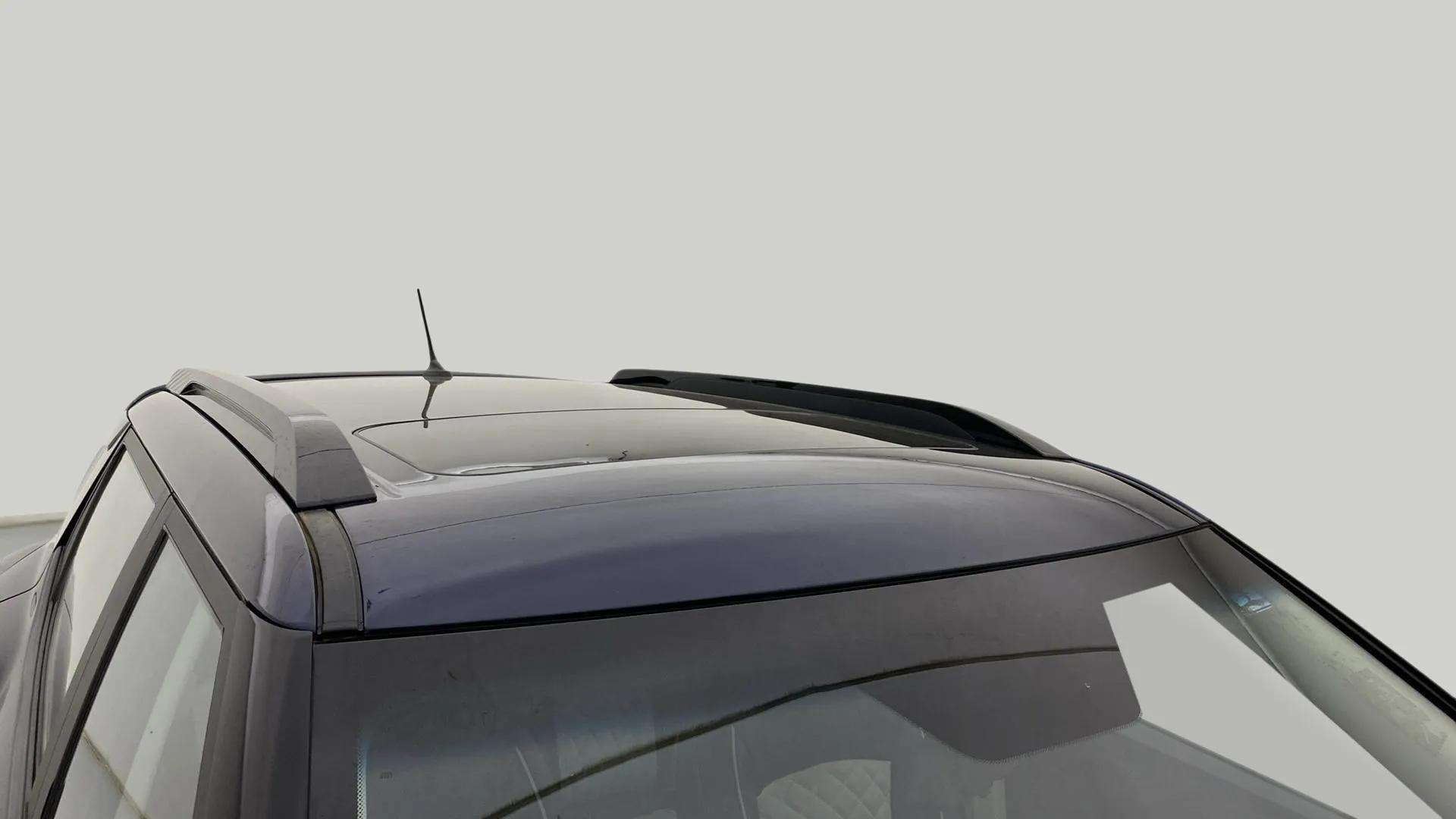 Roof and sunroof view of a Mahindra XUV 3XO