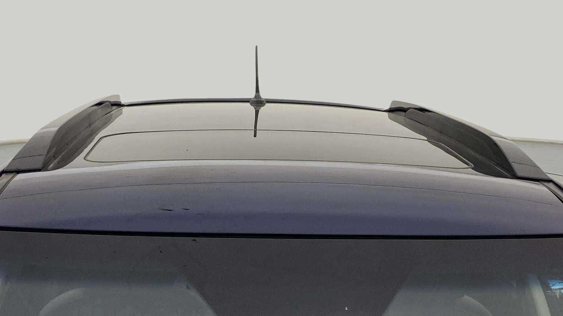 Sunroof and roof rails of a Mahindra XUV 3XO