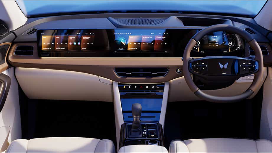 Dashboard and steering wheel of Mahindra XUV 7XO