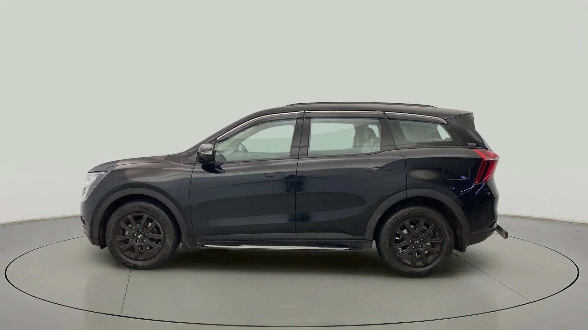 Side view of a Mahindra XUV700