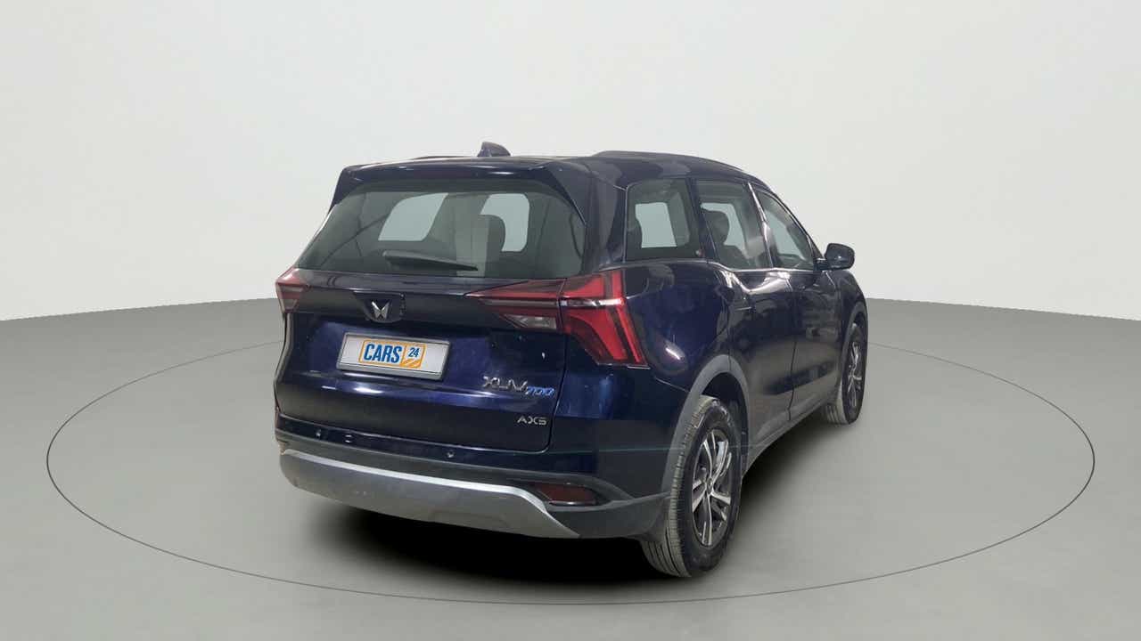 Rear three-quarter view of a Mahindra XUV700 AX5