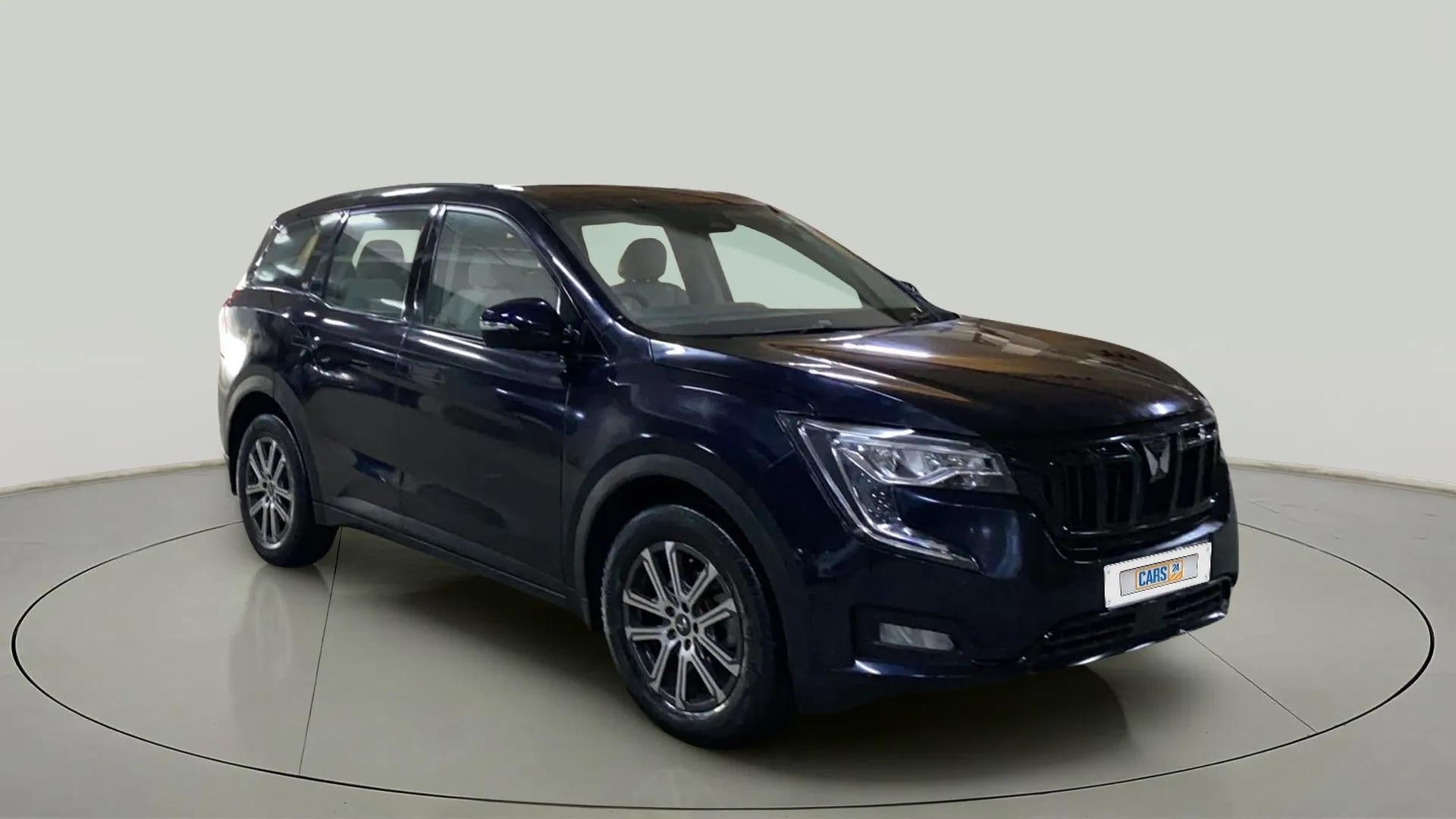 Front three-quarter view of a Mahindra XUV700