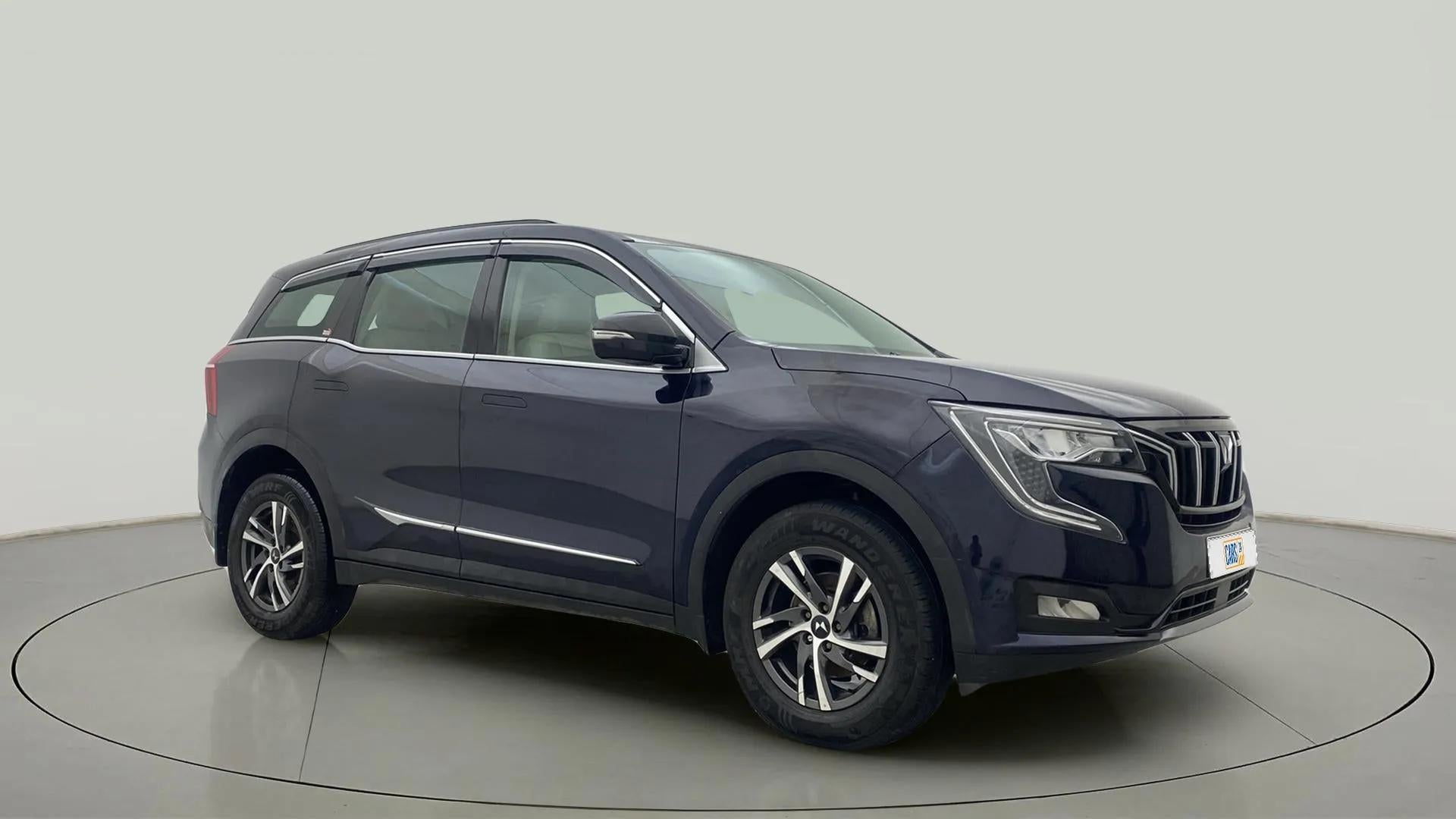 Front three-quarter view of a Mahindra XUV700