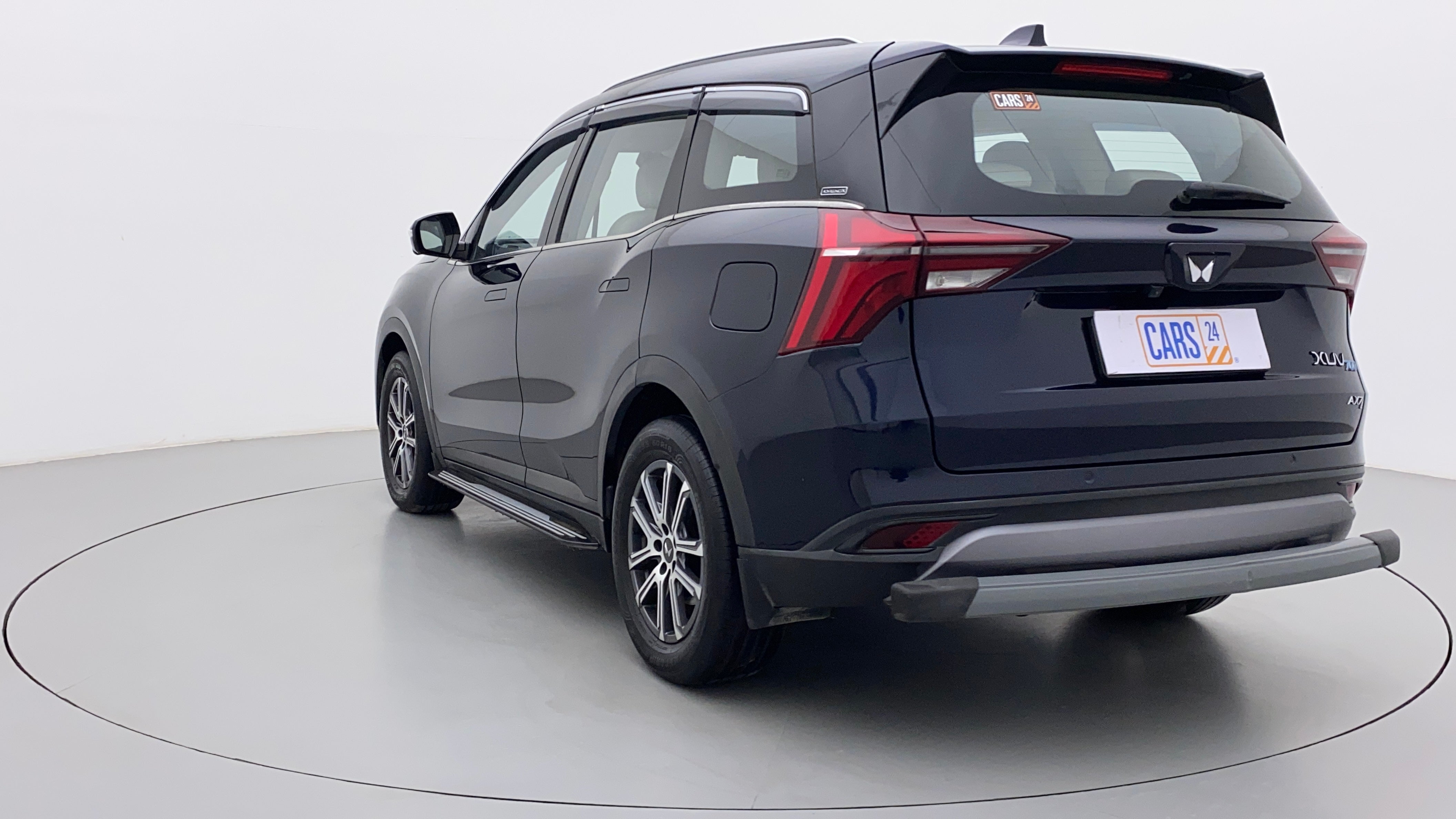 Rear three-quarter view of a Mahindra XUV700