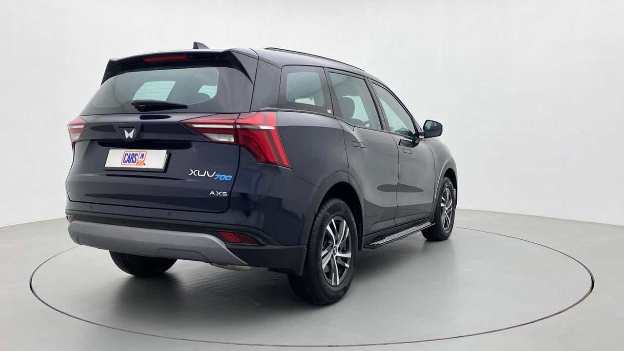 Rear three-quarter view of a Mahindra XUV700 AX5