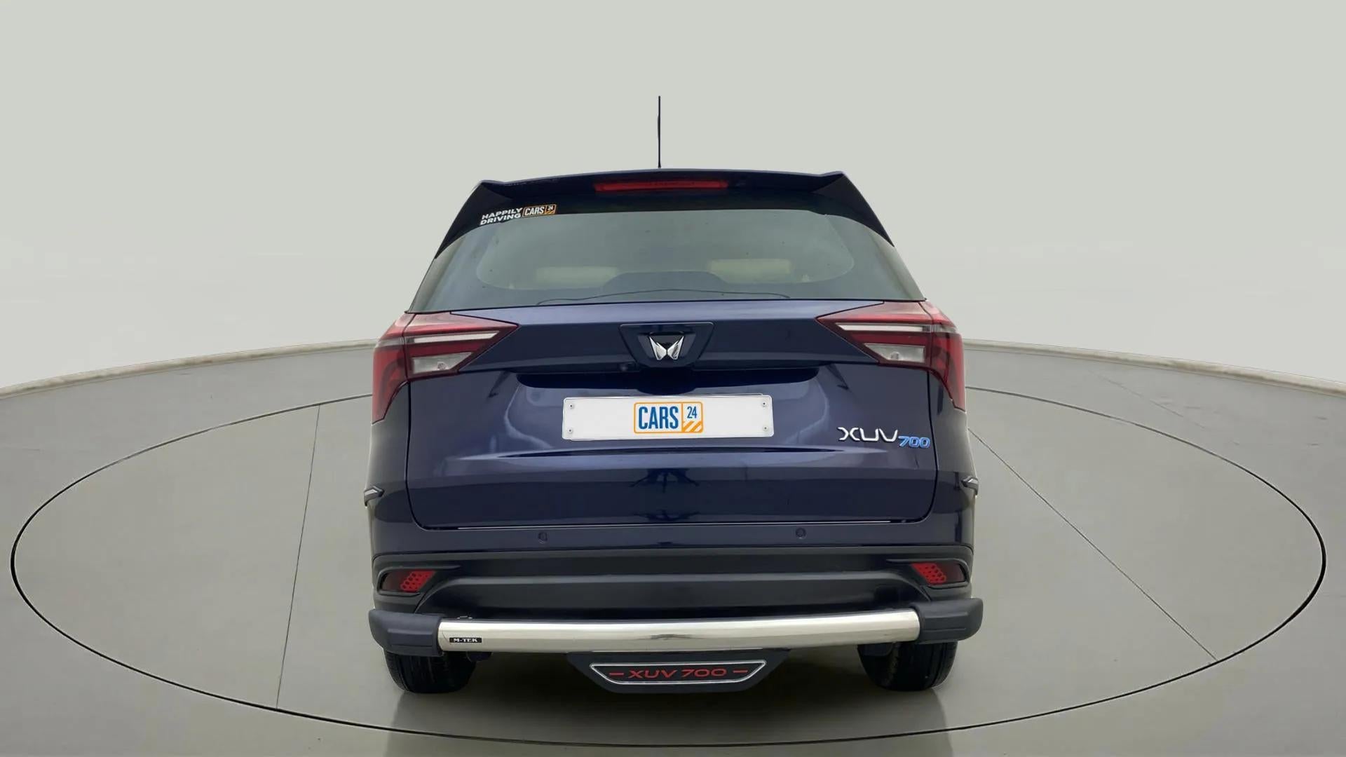 Rear view of a Mahindra XUV700