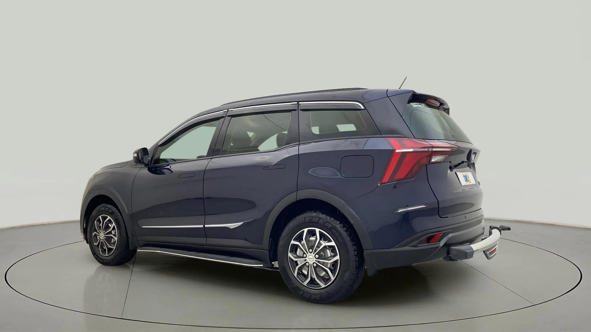 Rear three-quarter view of a Mahindra XUV700