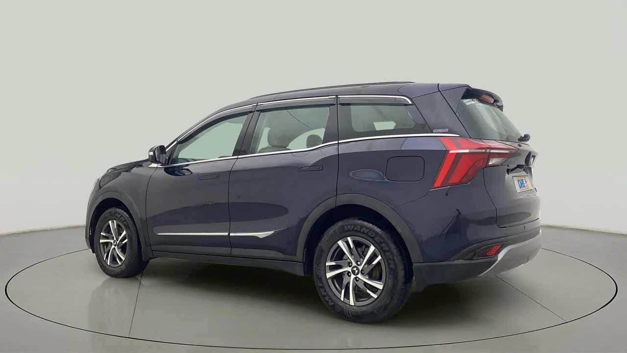 Rear three-quarter of a Mahindra XUV700