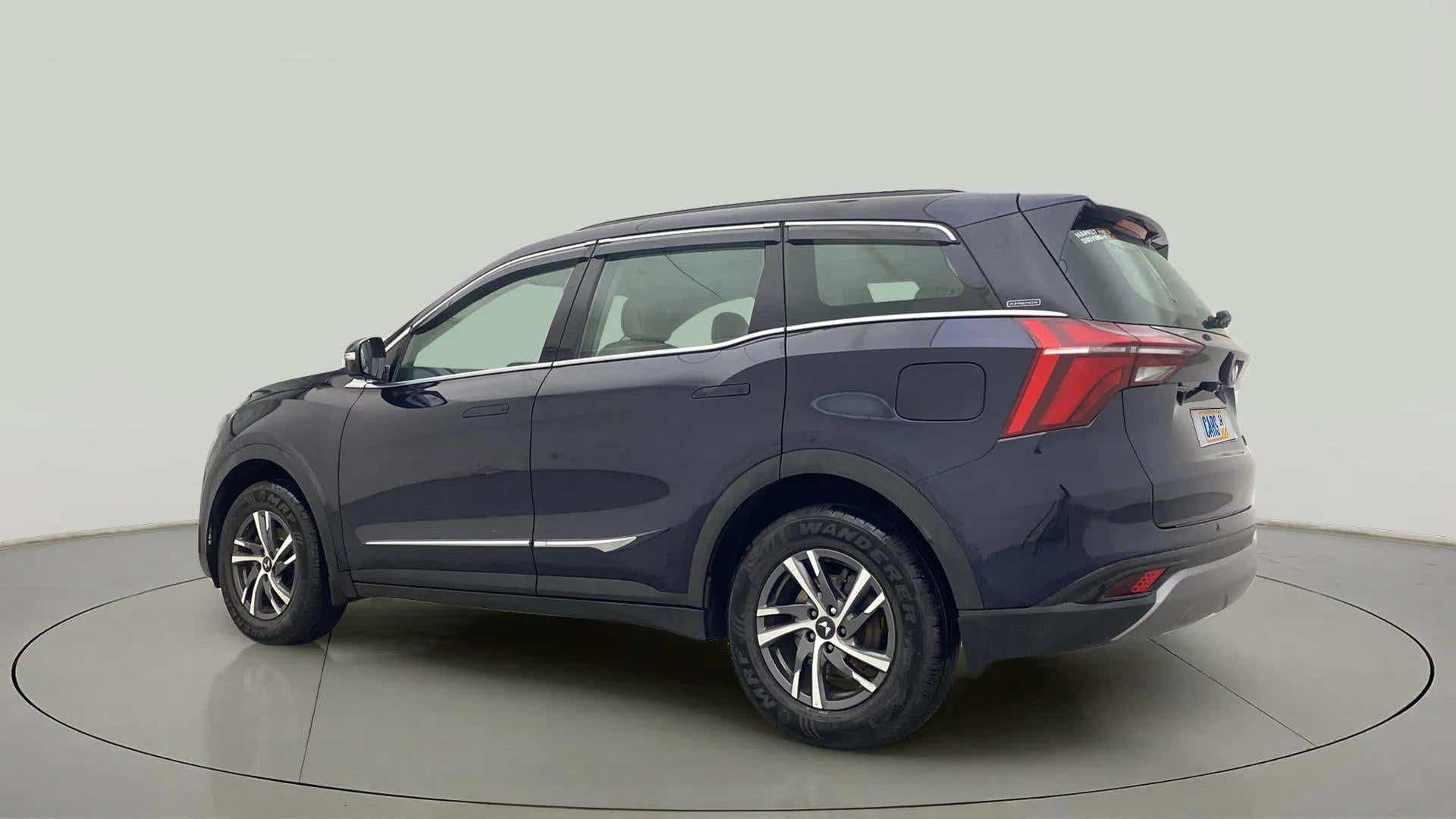 Rear three-quarter of a Mahindra XUV700