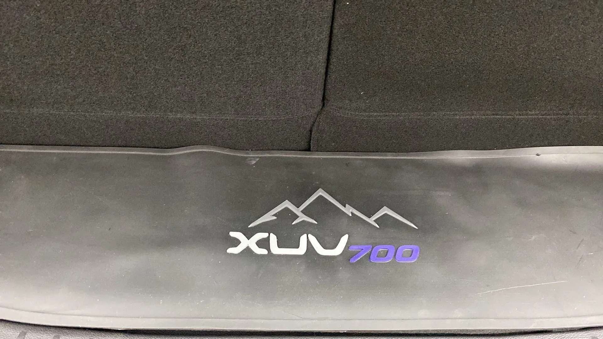 Boot area mat of a Mahindra XUV700